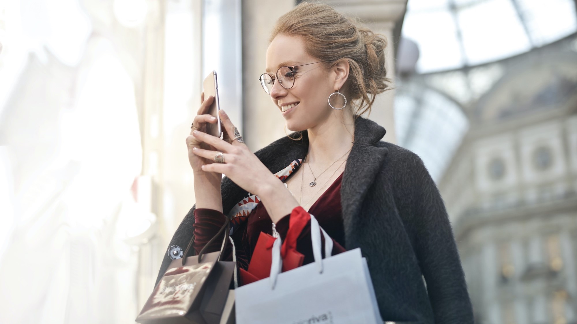 Connected Commerce: A Paradigm in Advertising & Shopping